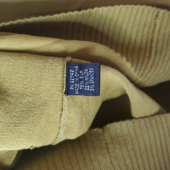 Womens Silk Blend Lightweight Green Yellow Minimalist Turtleneck Ribbed Sleeve - Picture 4 of 9